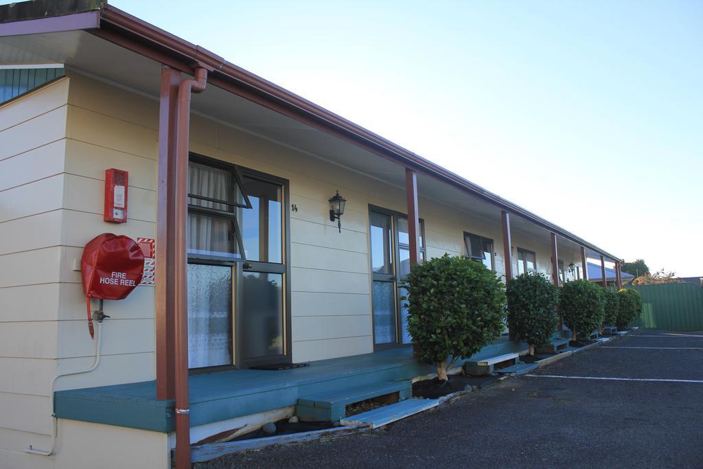 Coronation Court Motel นิวพลีมัธ ภายนอก รูปภาพ